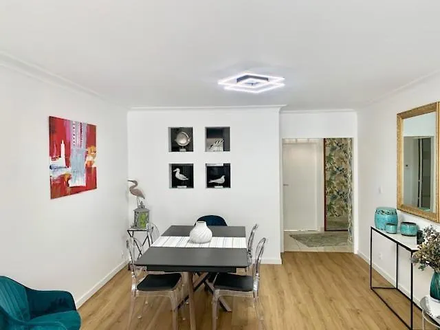 Vue Recent & Moderne 2 4 Pers *